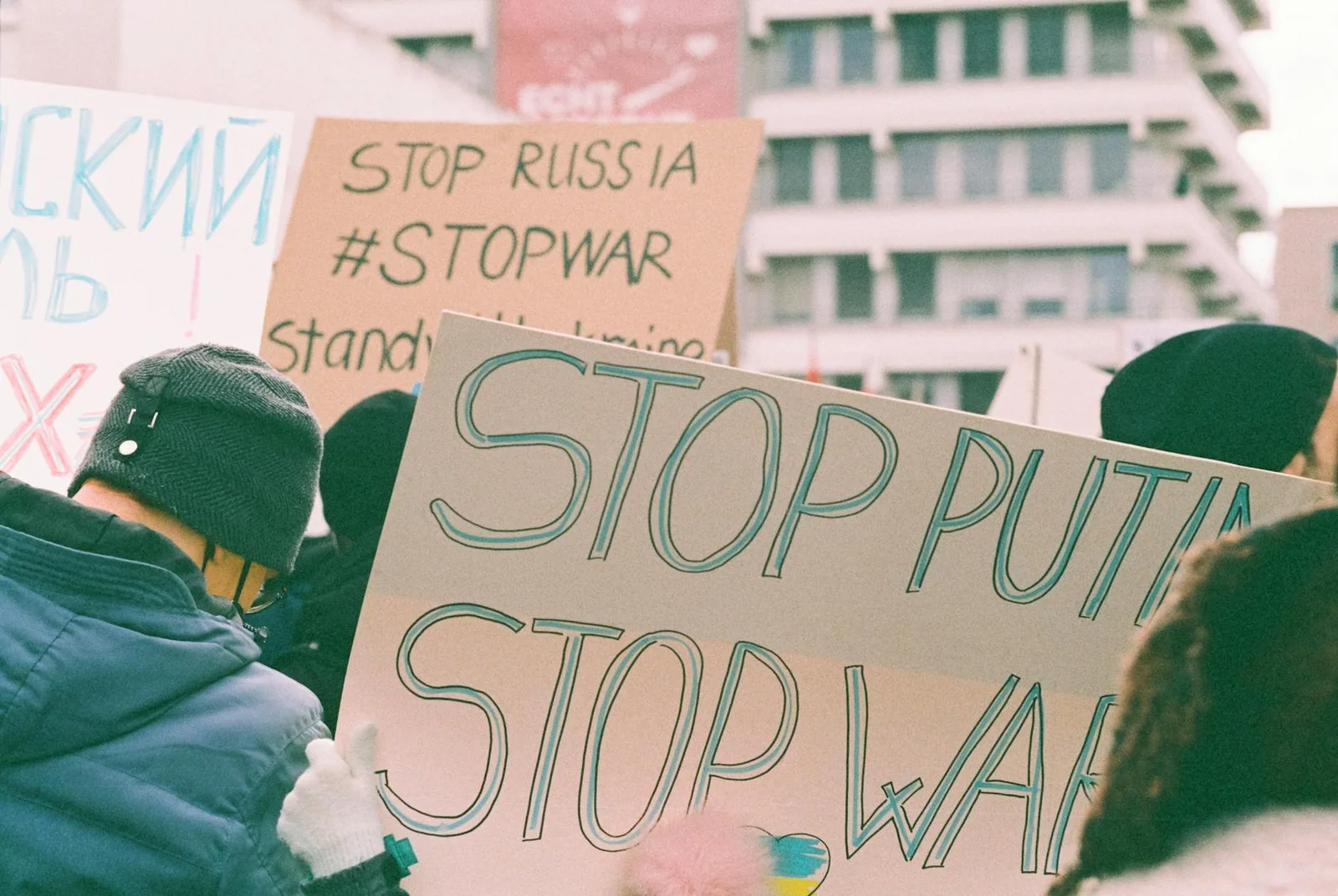天美在线观看频道与专题目录的主视觉版面